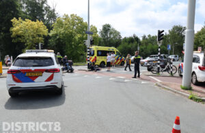 Fietser en automobilist komen in botsing Guntersteinweg Den Haag