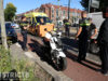 Scooterrijder botst op stilstaande bestelbus Melis Stokelaan Den Haag