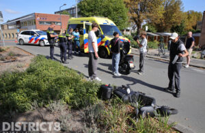 Twee gewonden bij frontale aanrijding met scooters Buitenwatersloot Delft