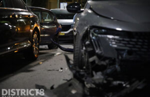 Auto botst tegen meerdere voertuigen Meppelweg Den Haag