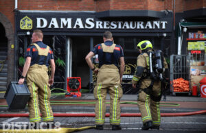 Woningen ontruimd bij flinke brand in restaurant Goeverneurlaan Den Haag
