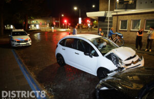 Dronken automobilist ramt geparkeerde auto Aart van der Leeuwkade Voorburg