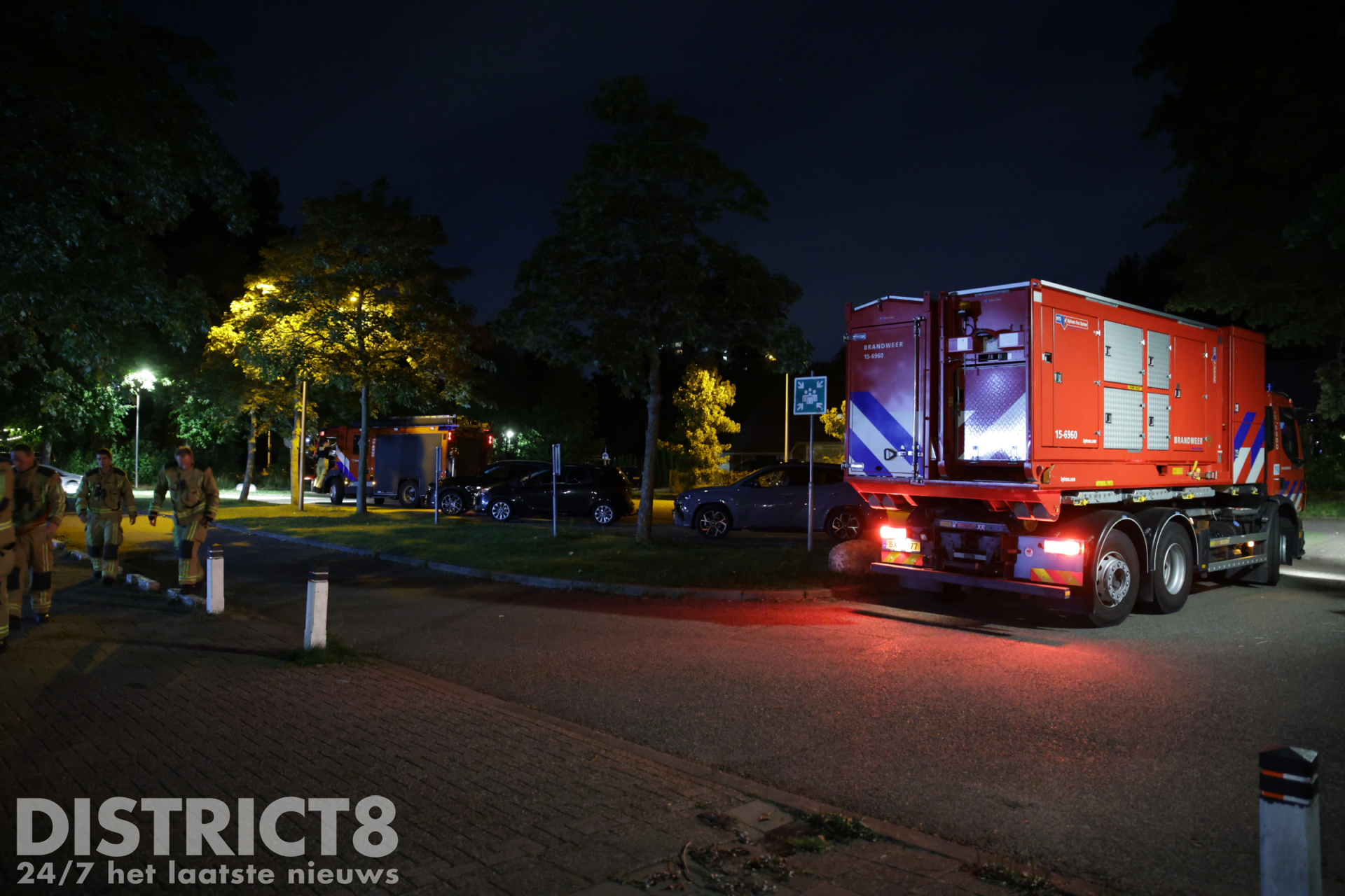 Brandweer ingezet na leidingbreuk in zwembad Kerkpolder Kerkpolderweg Delft