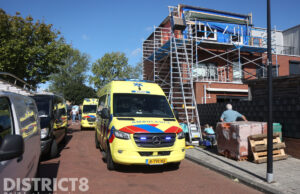 Man zwaargewond na val van steiger Eliasdreef Poeldijk