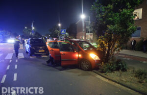 Auto botst op boom; twee gewonden Koningin Julianaweg ‘s-Gravenzande