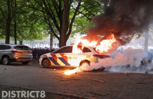 Demonstratie loopt uit de hand; snelweg dicht en politieauto in brand gestoken Malieveld Den Haag