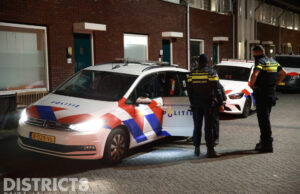 Politie schiet agressieve hond dood; eigenaar raakt gewond Shetland Zoetermeer