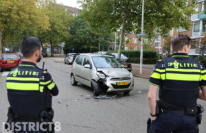 Flinke schade bij aanrijding op kruispunt Beresteinlaan Den Haag