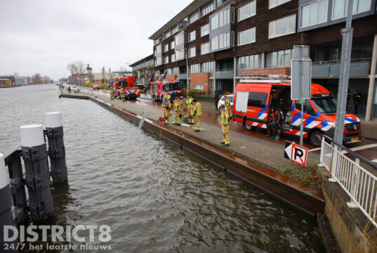 Massale brandweerinzet nadat magneetvisser scooter aantreft Schieweg Delft