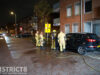 Brandweer blust in brand gestoken auto; politie doet uitgebreid onderzoek Jan van Gojenstraat Den Haag