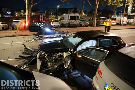Meerdere zwaargewonden na frontale aanrijding Troelstrakade Den Haag