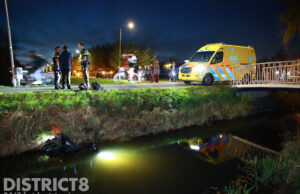 Scooter te water na aanrijding met fietsster Abtswoude Delft