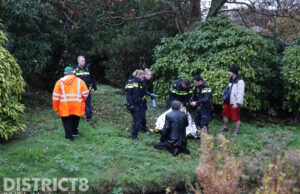 Twee mannen uit het water gered door omstanders en agenten Zuiderpark Den Haag