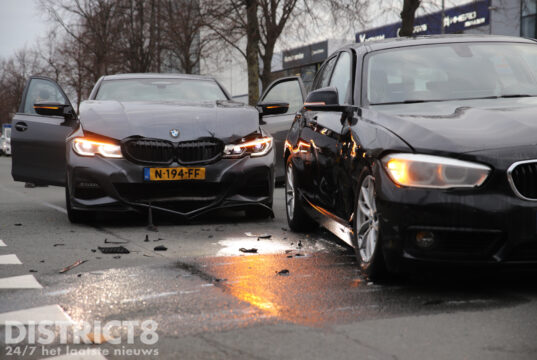 Flinke schade en afgesloten weg na ongeval Kerketuinenweg Den Haag