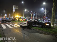 Ravage na ongeval op kruispunt Zuiderparklaan Den Haag