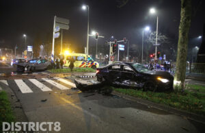 Ravage na ongeval op kruispunt Zuiderparklaan Den Haag