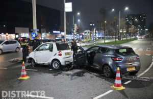 Flinke schade bij verkeersongeval Binckhorstlaan Den Haag