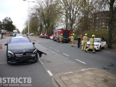 Gewonde en veel schade na aanrijding op kruising Erasmusweg Den Haag