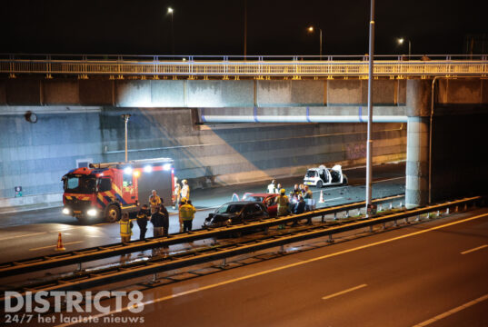 Veel schade en snelweg dicht na ongeval A4 Schipluiden