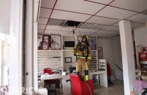 Afzuiginstallatie in brand in beautysalon Maartensdijklaan Den Haag