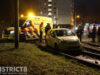 Automobilist wilt keren maar eindigt op tramrails, tram komt in botsing met auto Jaap Edenweg Den Haag