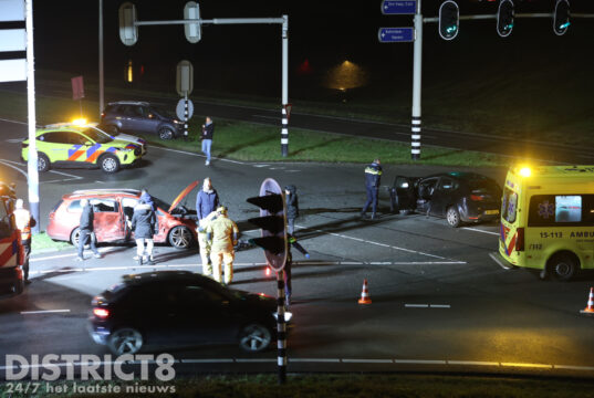 Meerdere gewonden bij zware aanrijding Laan van Delfvliet Rijswijk