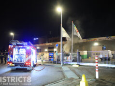 Melding gebouwbrand blijkt brandende container tegen gevel Laan van ‘s-Gravenmade Den Haag