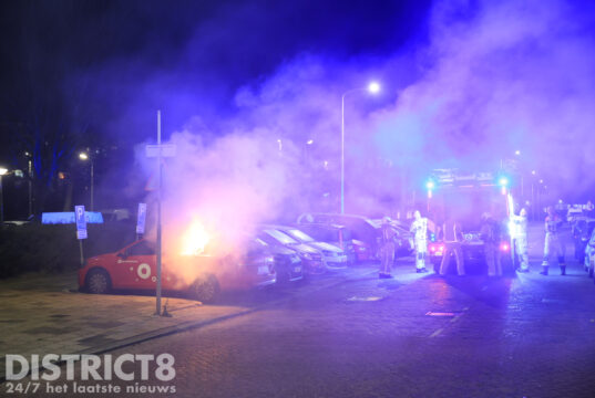 Opnieuw brandstichting in Delft, dit keer een auto Minervaweg Delft