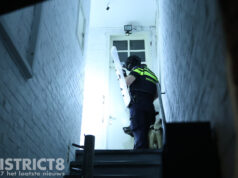 Politie doet inval na melding van steekpartij Doldersestraat Den Haag