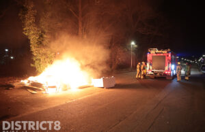 Flinke berg huisraad in brand gestoken Walnootstraat Den Haag