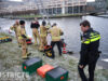 Hulpdiensten groots uitgerukt voor melding persoon te water Neherkade Den Haag