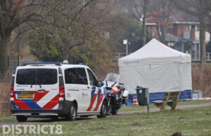Overleden persoon gevonden in water Van Vredenburchweg Rijswijk
