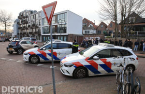 Journalist belaagd en bekogeld door groep jongeren in centrum Delft