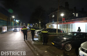 Politie doet onderzoek na melding van schietpartij Anna Bijnslaan Den Haag