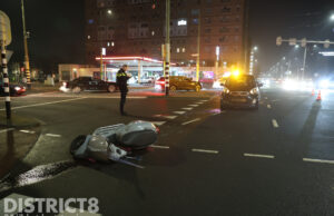 Bestuurder van motorscooter gewond bij aanrijding Neherkade Den Haag