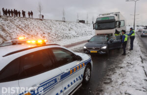 Winterplezier zorgt voor kop- staartbotsing Paul Captijnlaan Poeldijk
