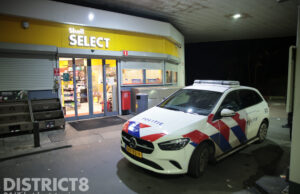 Politie aanwezig na overval op tankstation Lozerlaan Den Haag