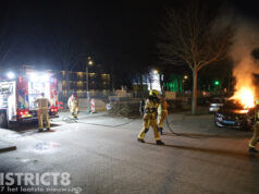 Taxi loopt aanzienlijke schade op door brand E. du Perronlaan Delft