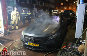 Geparkeerde auto doelwit van brandstichting Wolmaransstraat Den Haag