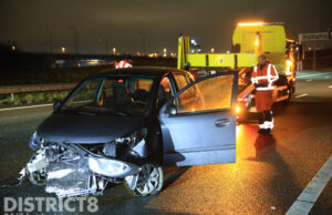Automobiliste klapt in vangrail en raakt bergingsauto A13 Den Haag