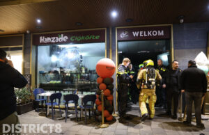 Enige schade na brand in restaurant boven systeemplafond Betje Wolffstraat Den Haag