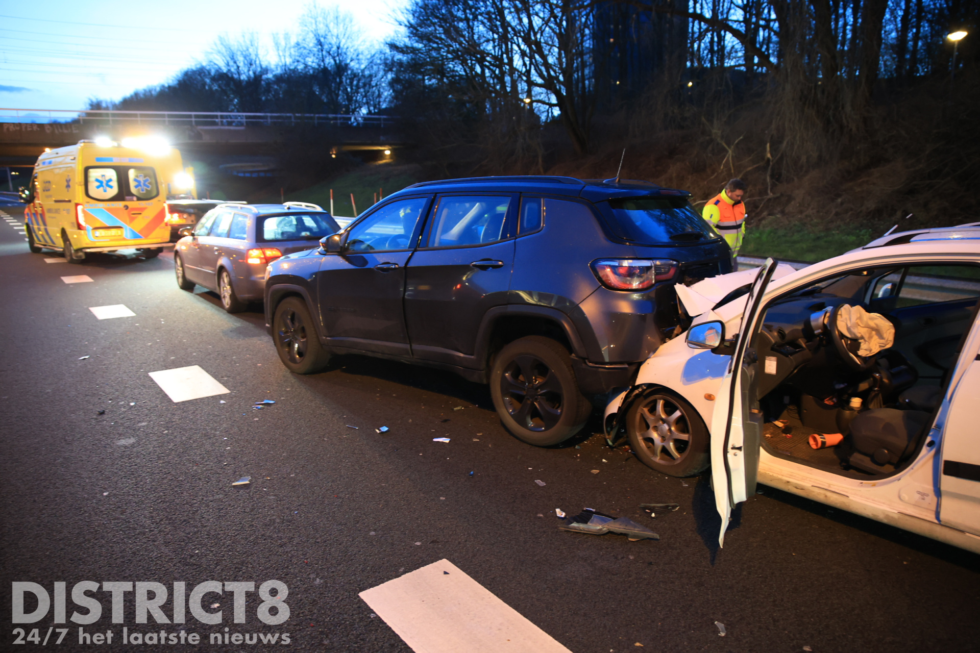 Flinke schade en gewonde bij kop-staart botsing A4 Rijswijk