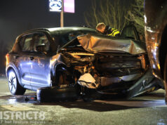 Flinke schade na ongeval met drie voertuigen Raamweg Den Haag