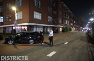 Dronken autobestuurder rijdt met auto tramhalte aan gort Jonckbloetplein Den Haag