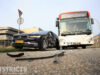 Flinke schade bij aanrijding tussen lijnbus en auto Gantel Den Hoorn
