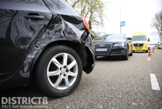 Bestuurder aangehouden na ongeval tussen drie voertuigen Prinses Beatrixlaan Rijswijk