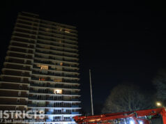 Brandweer schaalt op bij brand in flat: vermoedelijk brandstichting Rodelaan Voorburg