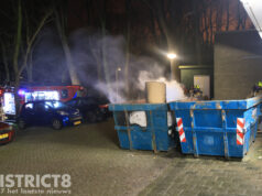 Inhoud van twee bouwcontainers in brand gestoken Mozartlaan Delft