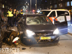 Onherkenbare politiewagen betrokken bij fors ongeval met scooterrijder De Genestetlaan Den Haag