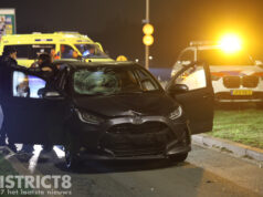 Opzittende gewond na aanrijding tussen auto en fatbiker Brassershoutweg Den Haag